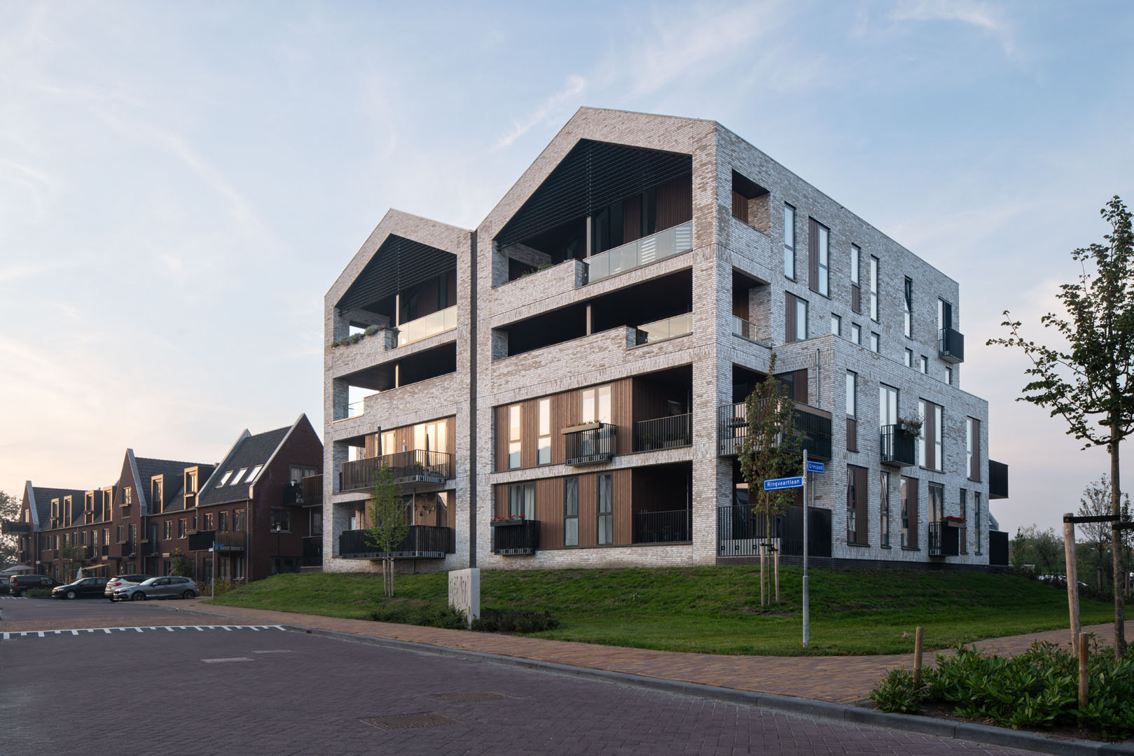 ENZO architectuur N interieur - Egbert de Boer - exterieur - woonwijk - Hillegom - haven - appartementencomplex - havenzicht